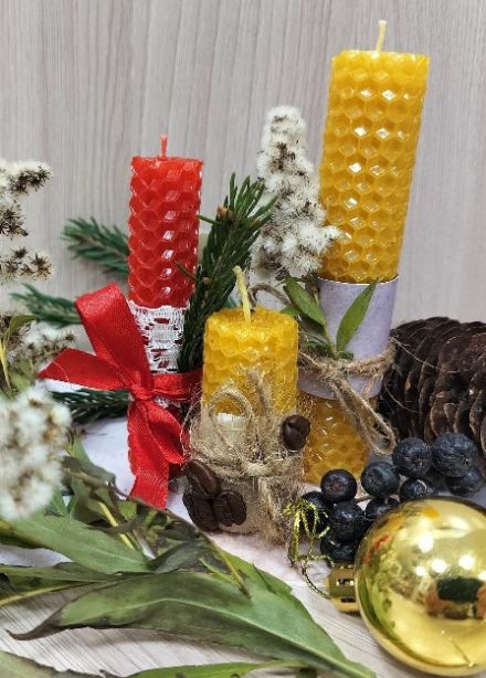 Новогодние свечи из вощины. Мастер-класс