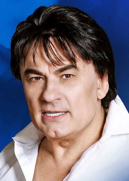 Александр Серов